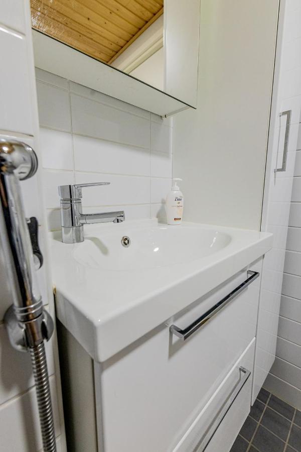 Sleepwell Apartments Niittykumpu 12 - Metro, 15 Min From Helsinki City Espoo Exterior photo